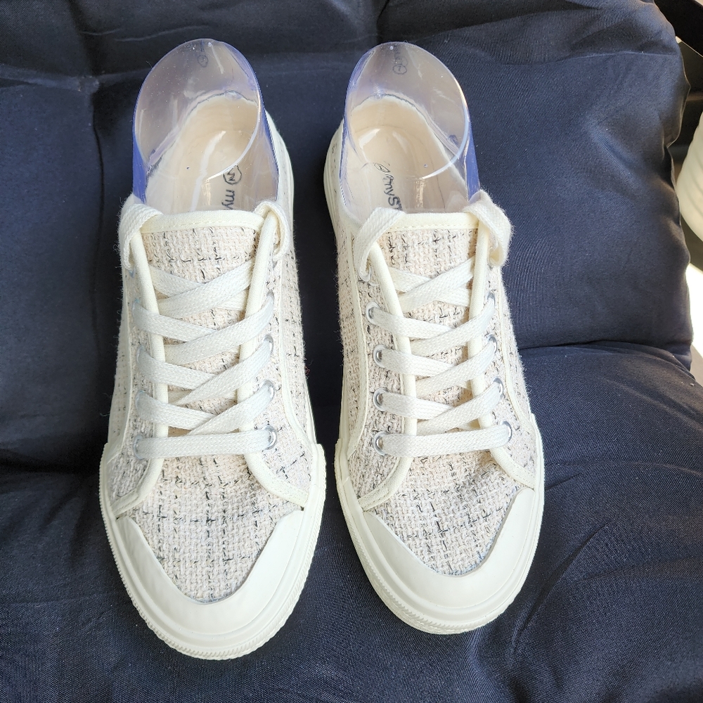 NWOT BEIGE CANVAS PLAID DESIGN BACKLESS FASHION SNEAKERS BY MY STYLE - SIZE 7